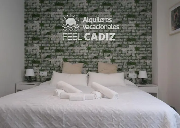 Damia, Feel Апартаменты Кадис