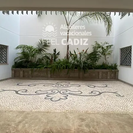 דירה Damia, Feel קדיז